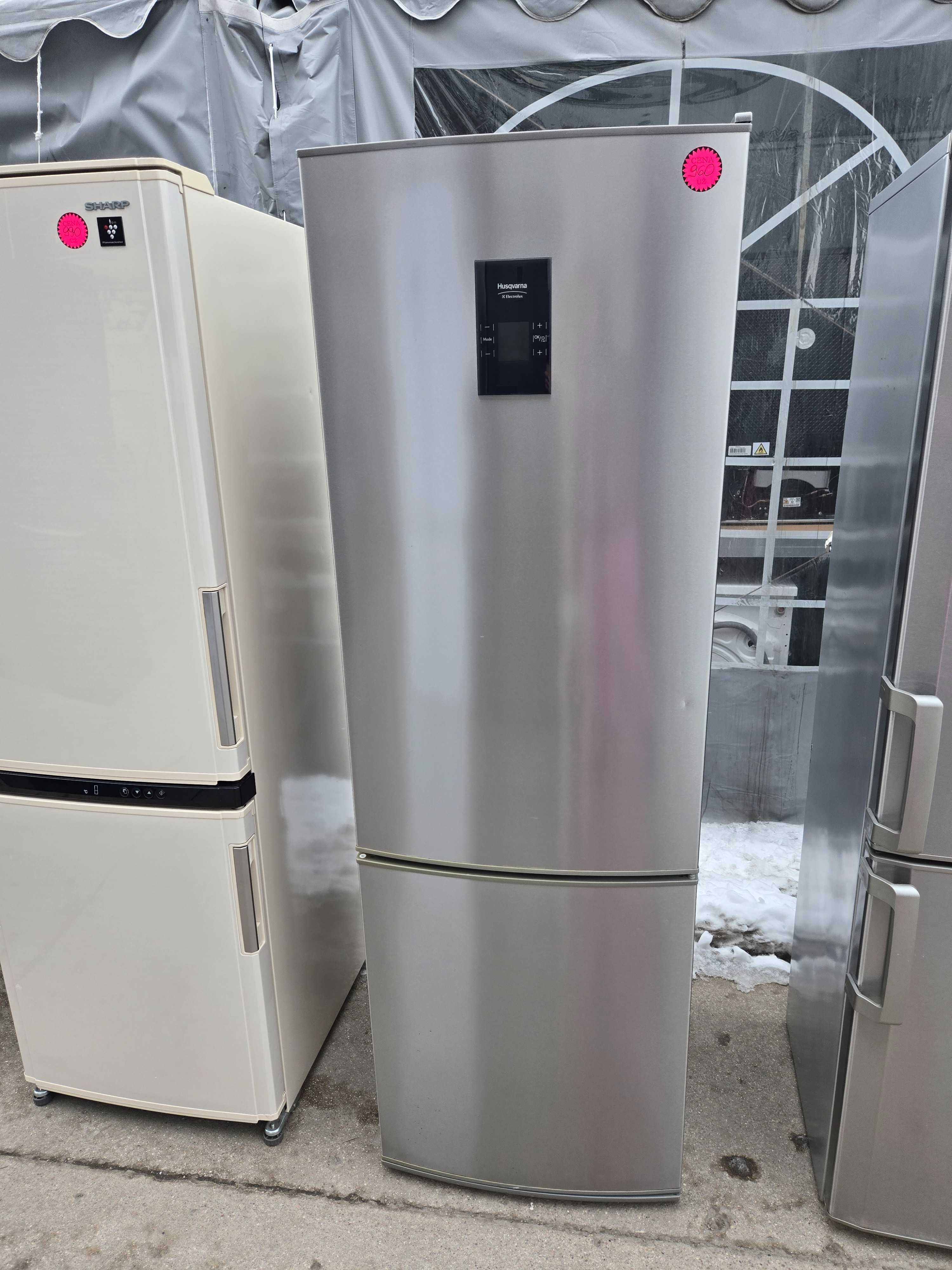 JANKI, ul. WSPÓLNA 6 Lodówka Husqvarna Electrolux