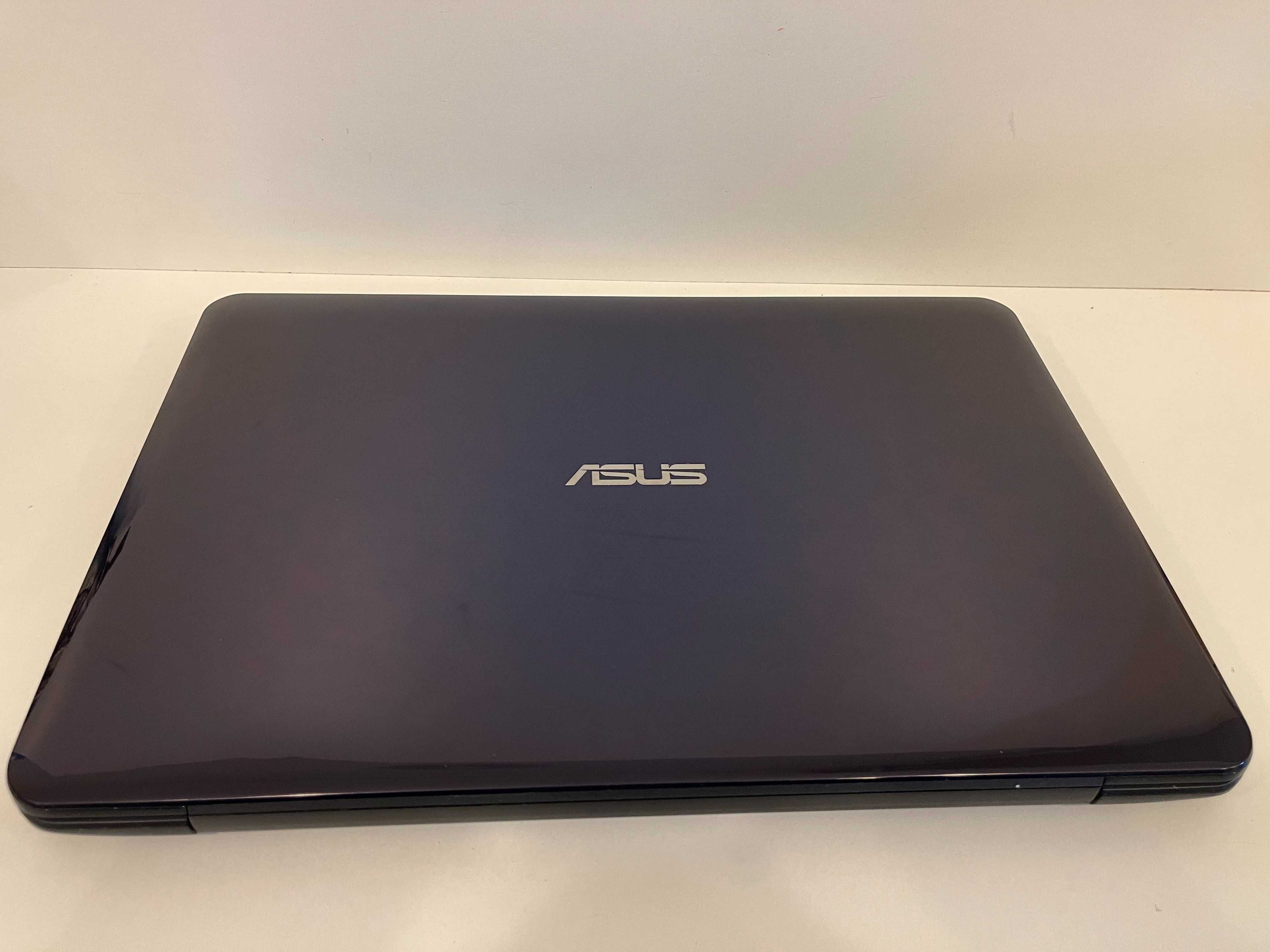 Laptop Asus X555L Polecamy