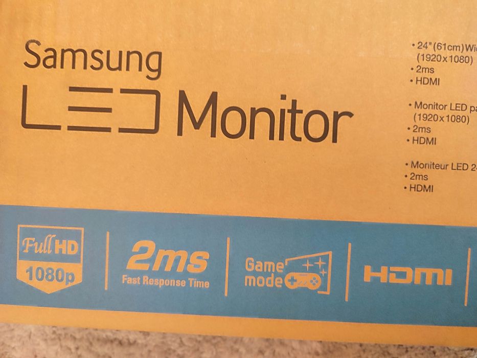 Новий монітор для комп'ютера 24 дюйми, 61 см. Samsung
