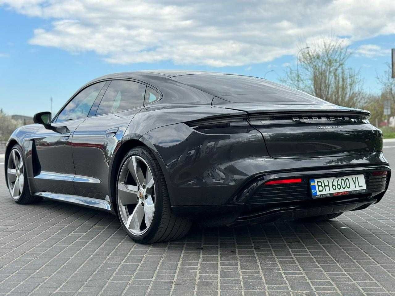 Porsche Taycan 4S 2021