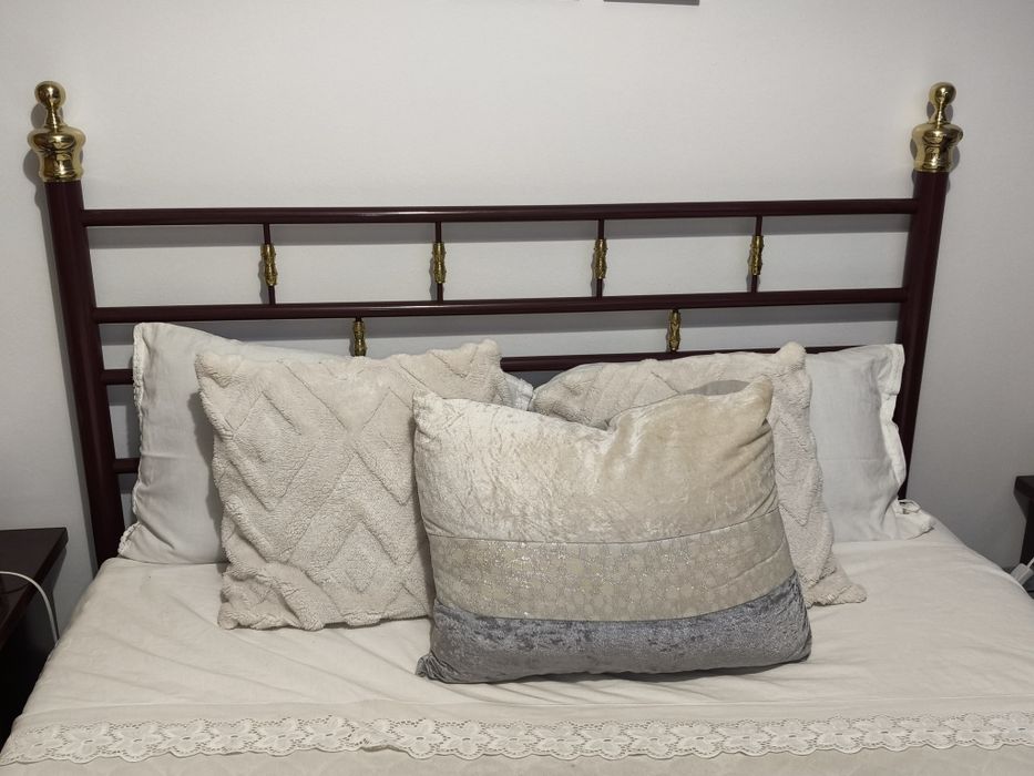 Mobília de quarto de casal  completa com oferta do colchão