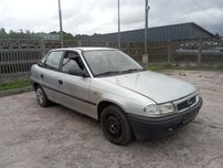 Części Astra F 1.4 8V 109 tyś silnik skrzynia zderzak klapa drzwi fote