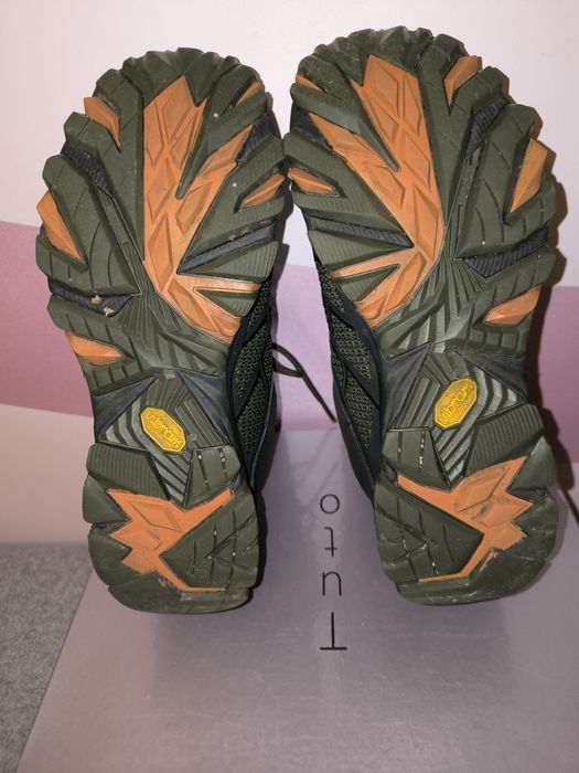 Чоловічі кросівки Merrell оригінал.. Довжина устілки 28 см.