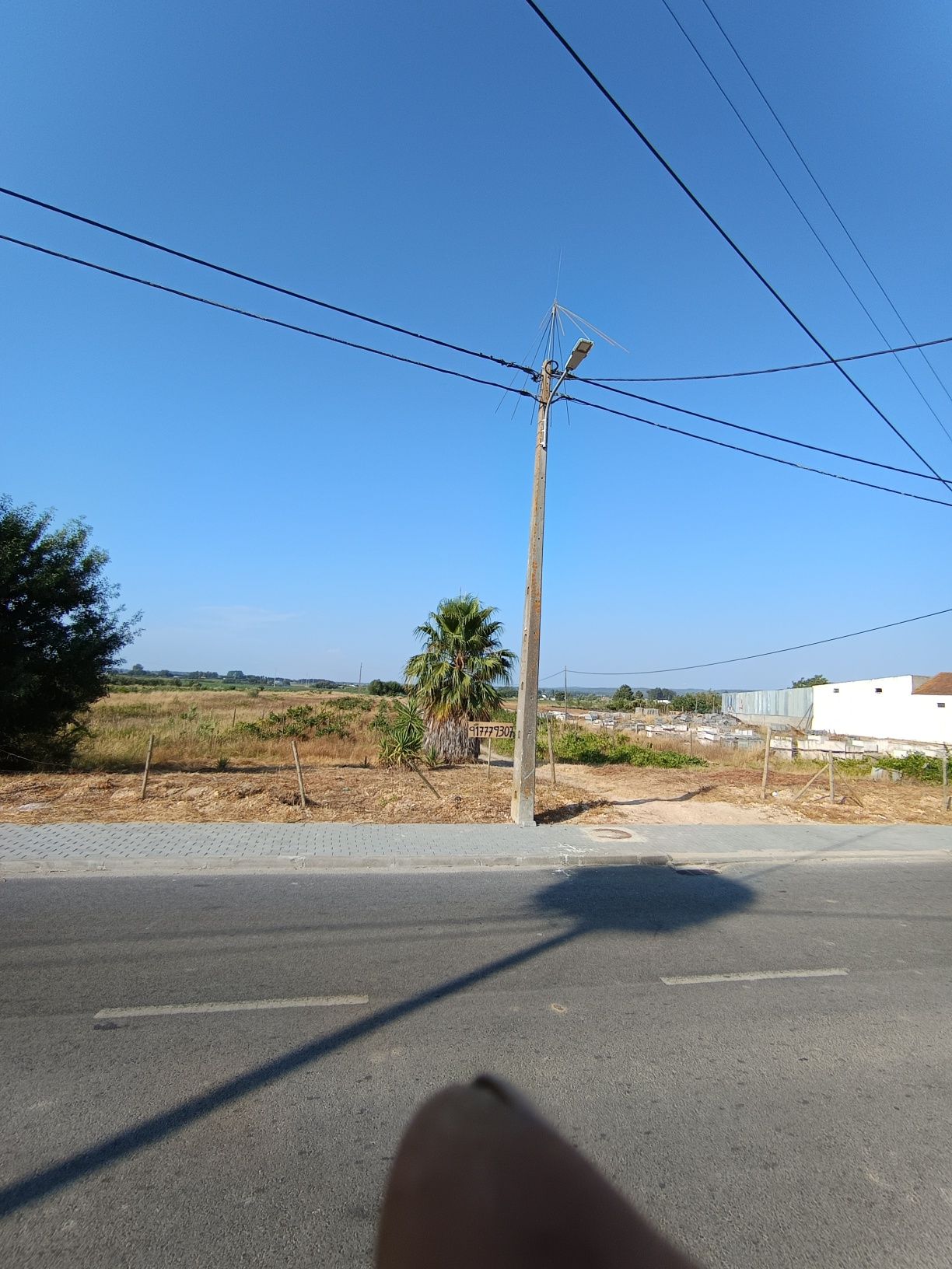 Terreno Urbano com área de cultivo