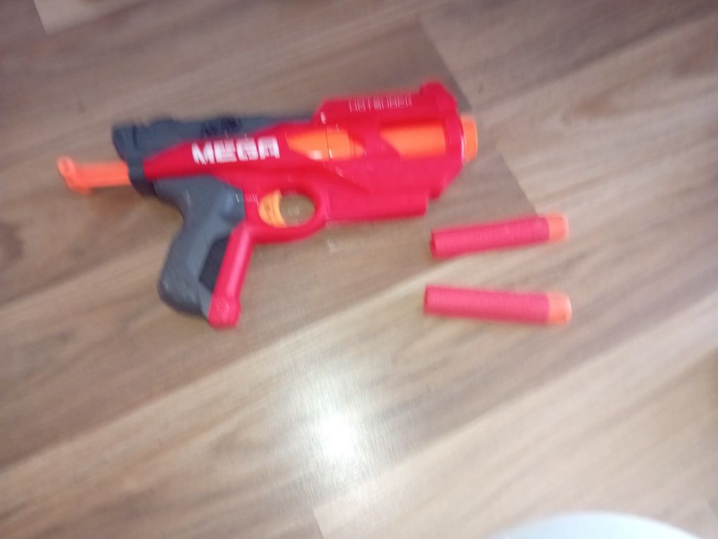 Pistolet Nerf dla dziecka