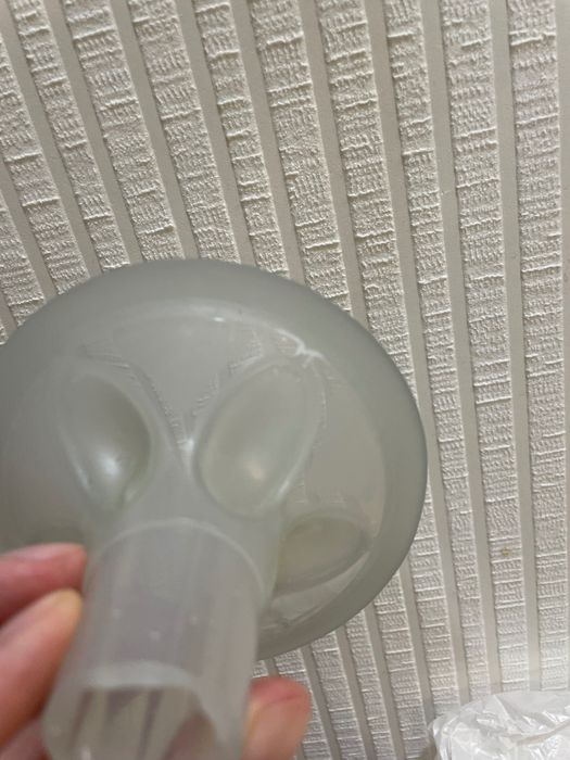 Ручний молоковідсмоктувач Tommee Tippee Made for Me