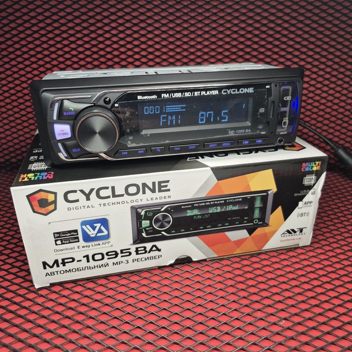 Автомагнітола CYCLONE MP-1095 BA
