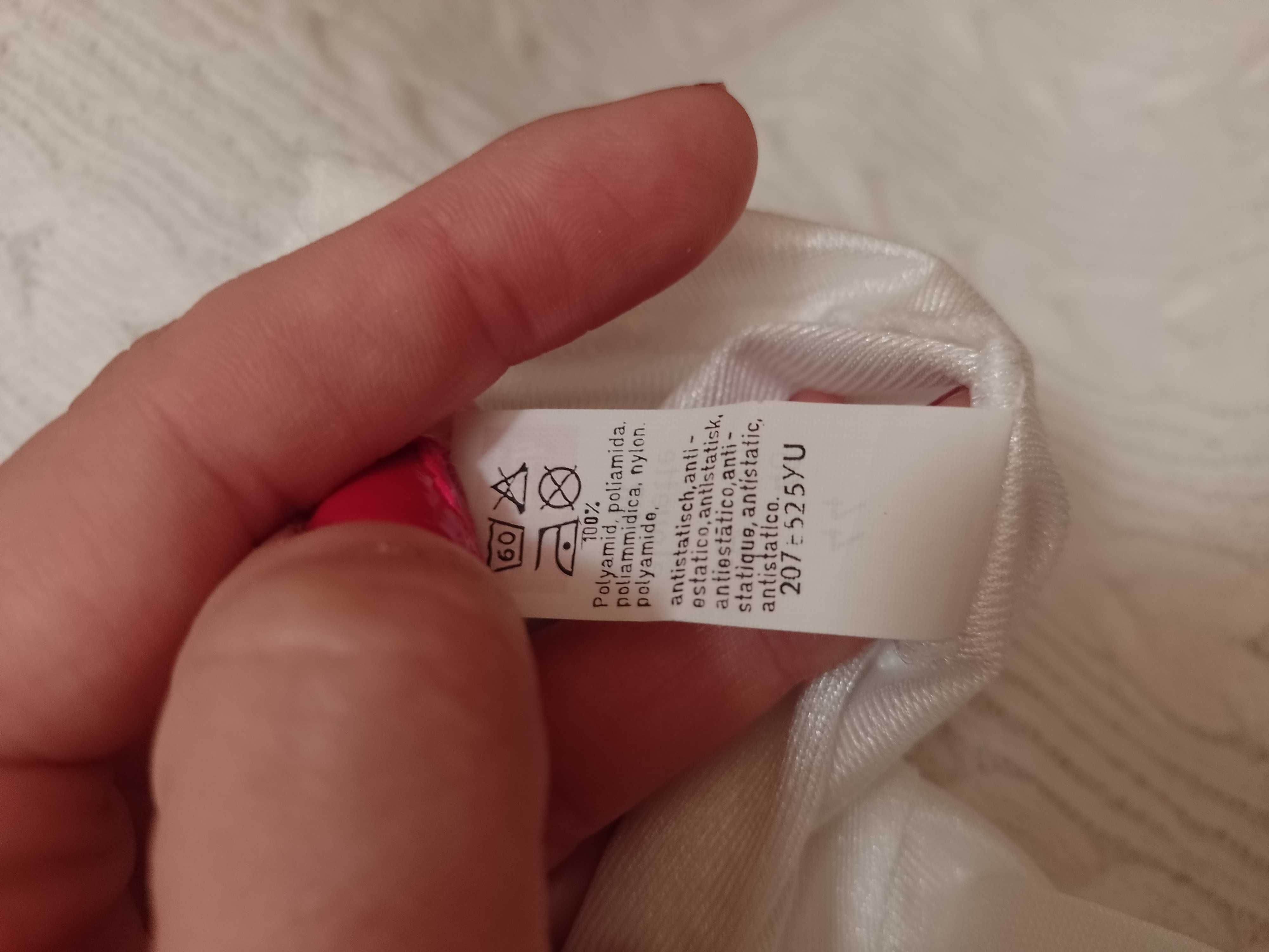 (44/XXL) Triumph) Biała półhalka z Londynu, halka, NOWA