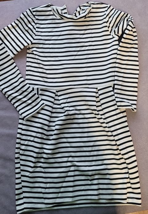 Sukienka w paski