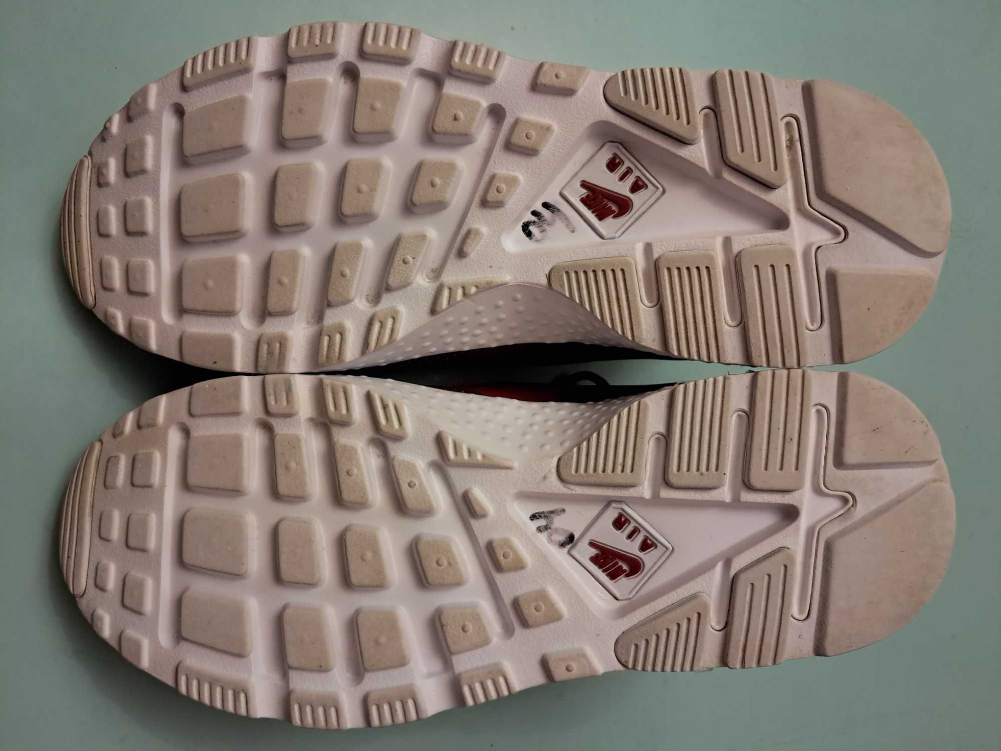 Женские Кроссовки Nike ОРИГИНАЛ  40 размер СТЕЛЬКА 25.5 СМ