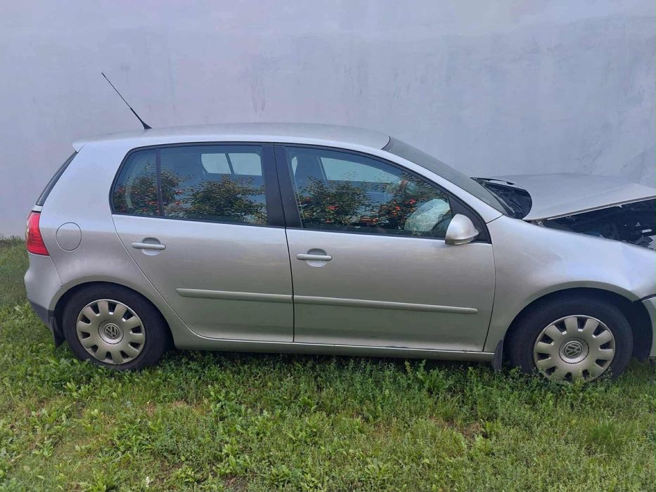 Sprzedam volkswagen golf V 2006