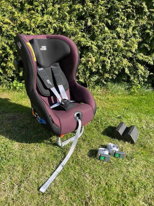 Britax Römer Max-Way PLUS - fotelik samochodowy 9-25 kg | Burgundy Red