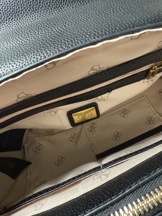 Сумка Guess кроссбоді