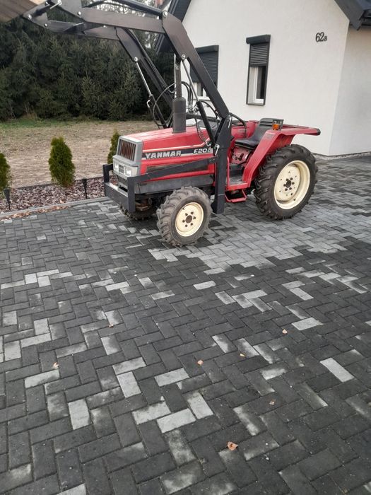 Minitraktor yanmar f20 z turem ciągnik ogrodniczy