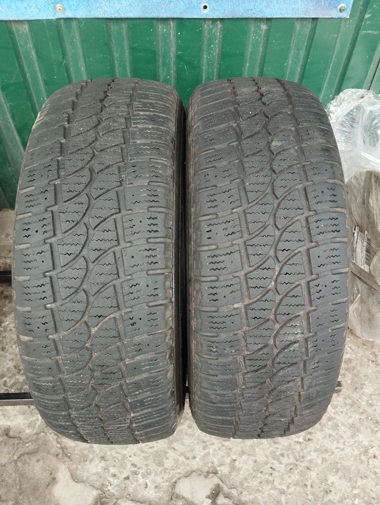Пара зимових шин Tigar 235/65/16c