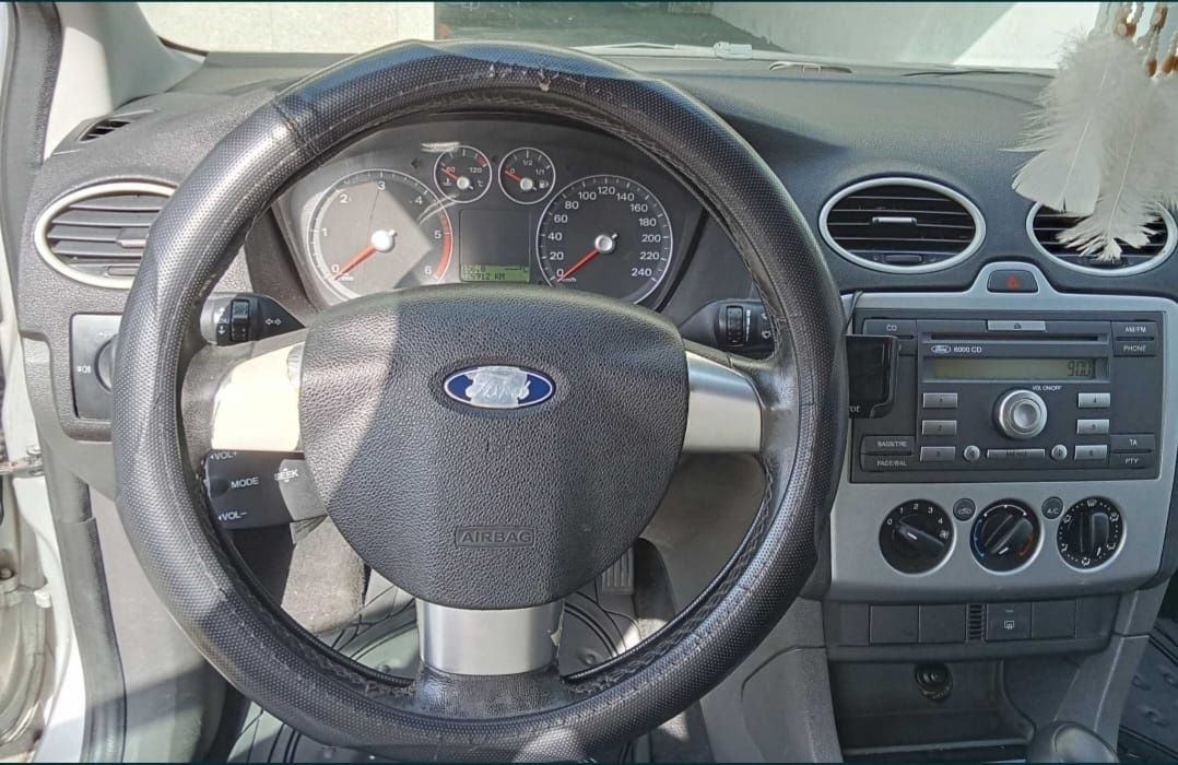 Ford focus 2005 bom estado