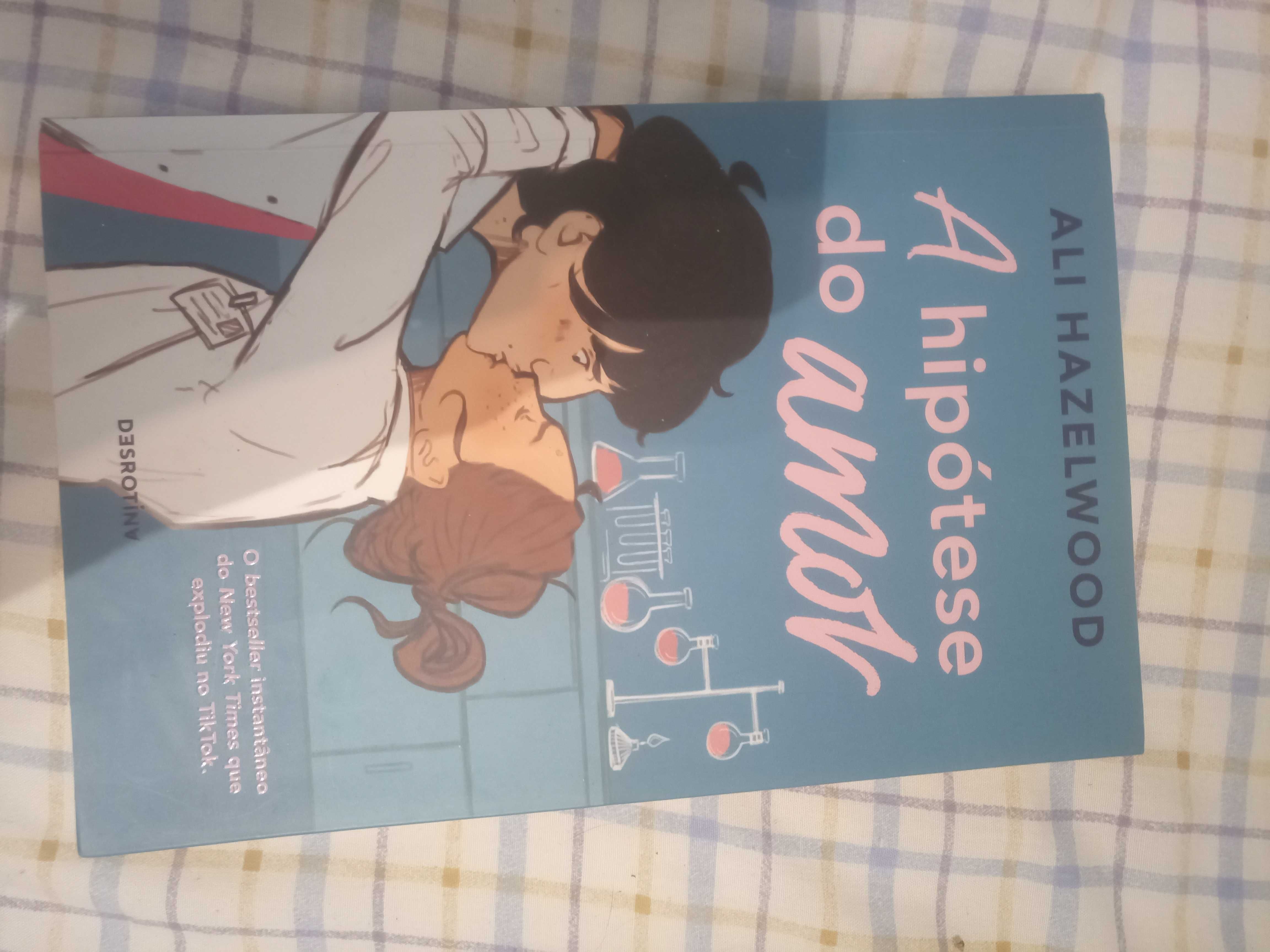 Vários livros como novos