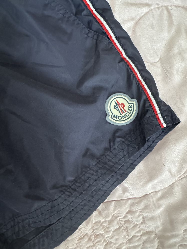 Пляжні шорти moncler оригінал на хлопчика 8 років