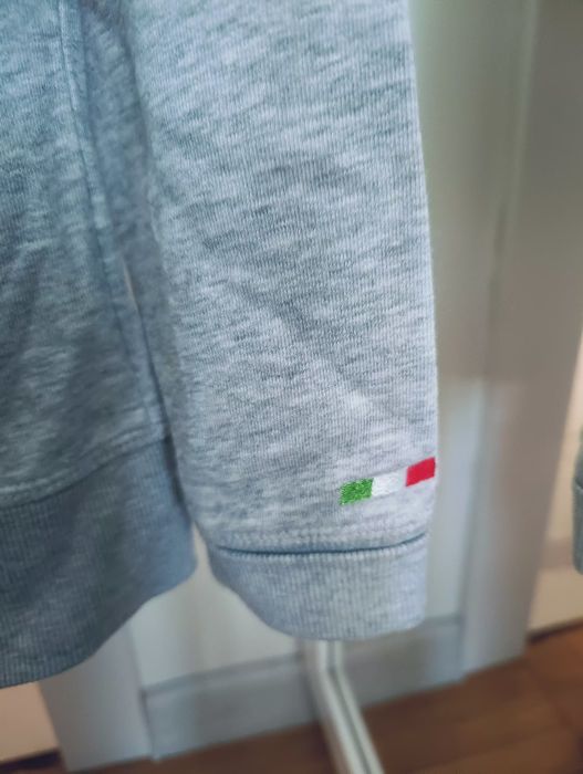 Bluza szara Kappa.