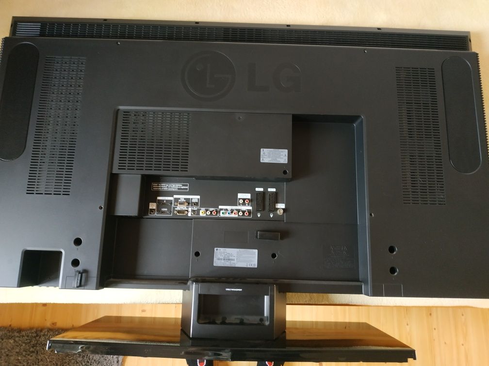 Telewizor LCD 47cali LG 47LB2RF-ZH Full HD 1080 pilot uszkodzony