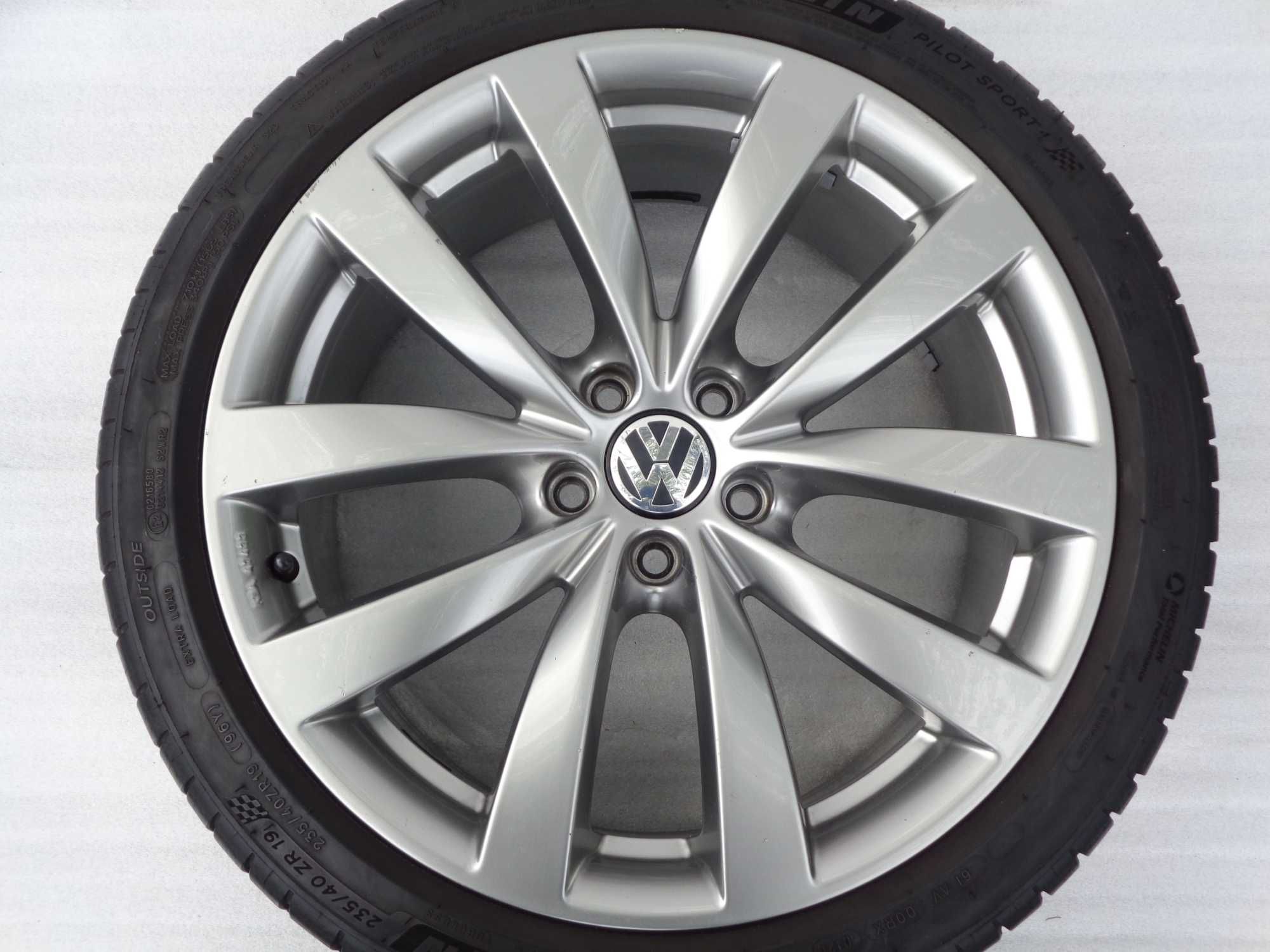 Felgi Alufelgi 19 Passat Scirocco Golf 5 8 Touran 5x112 ET41