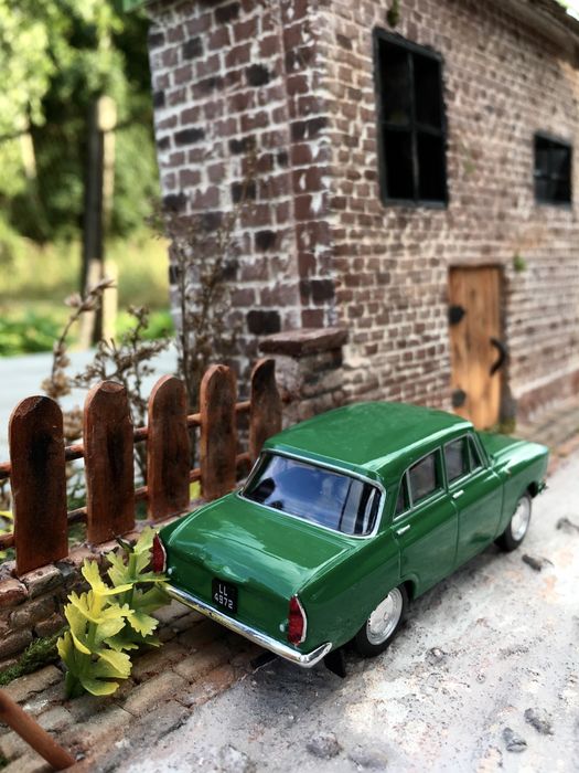 Czasopismo - MOSKWICZ 408-auta PRL,modele,kolekcja