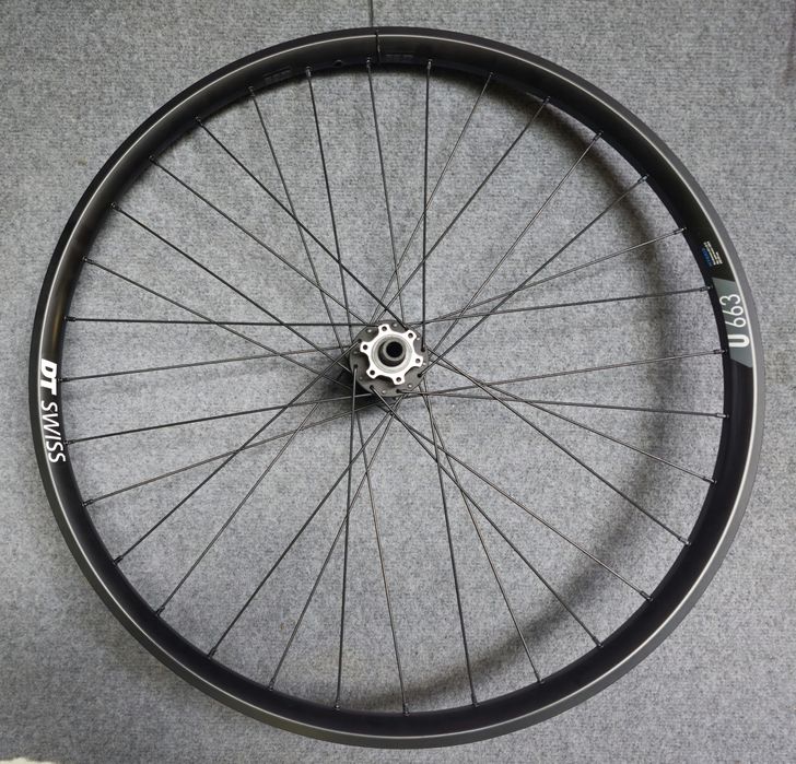 tylne 29 lub 27,5" DT Swiss U663 Novatec D462 6śrub 142/148mm HG/MS