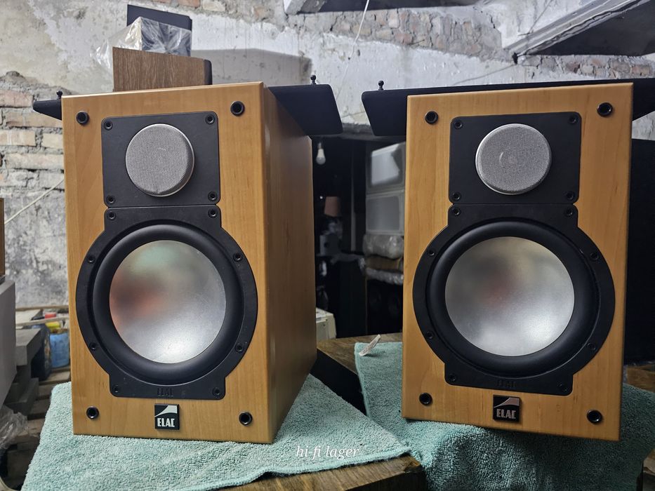 Elac cl 82 I немецкая акустика Шикарный чистый звук НЧ алюминий 20 см