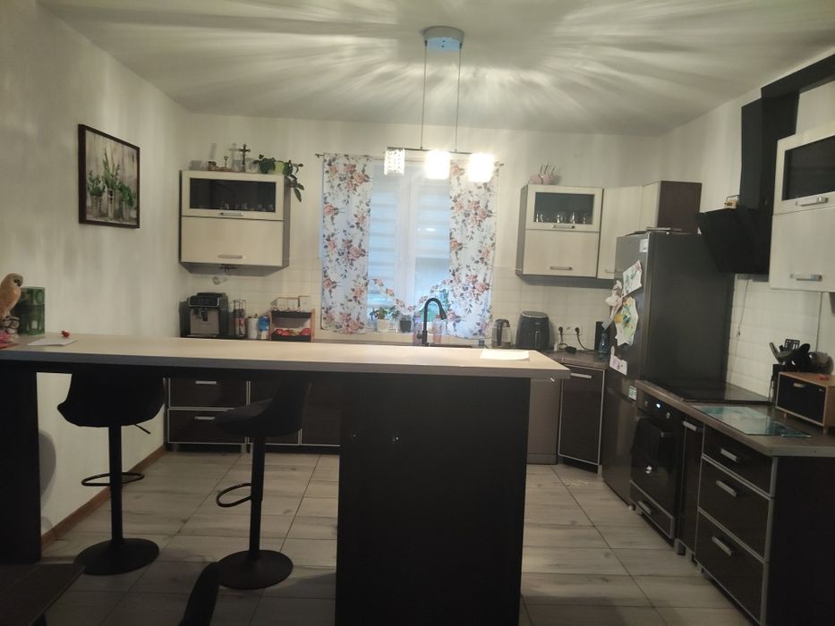 Meble kuchenne i lada gratis hokery szare