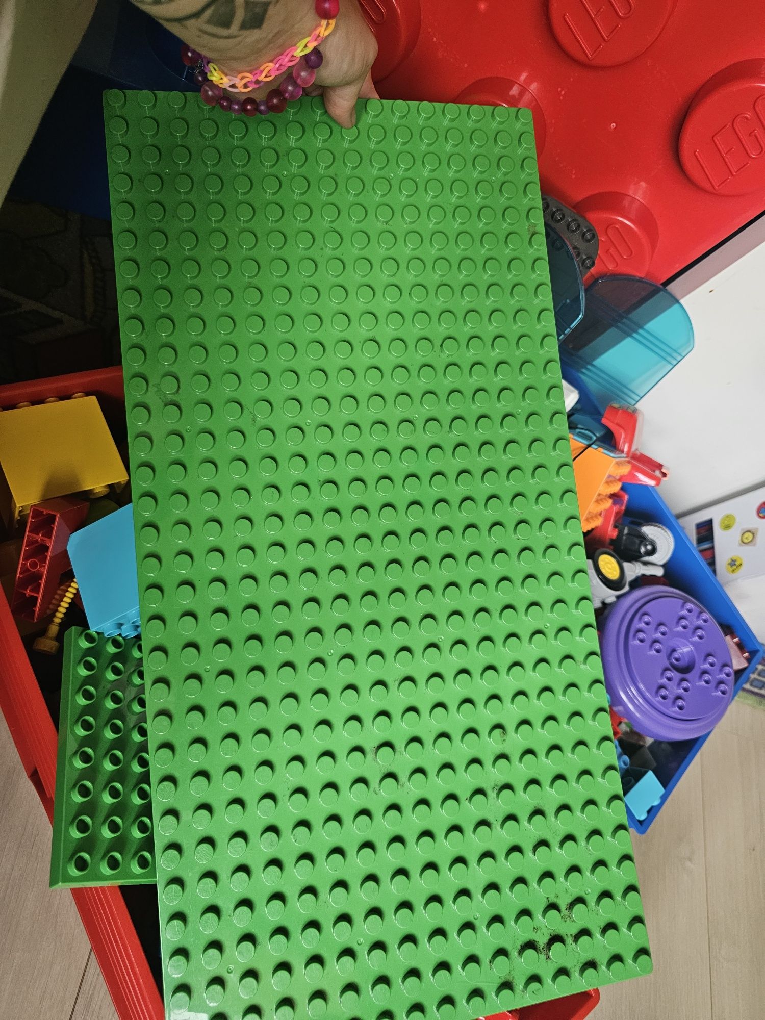 Lego Duplo Baza Psi Patrol, remiza, domek, kulodrom/zjeżdżalnia.