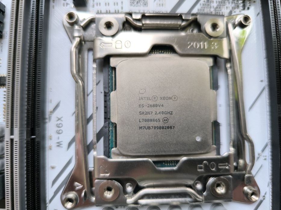 Комплект ZSUS X99-W LGA2011-3 Xeon E5 2680V4 DDR4 16Gb