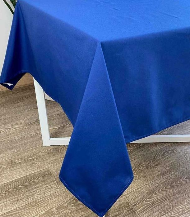 Синя скатертина, раннери, серветки / скатерть, салфетки