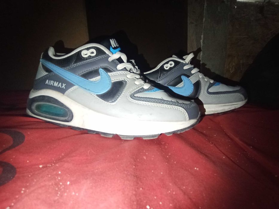 Nike кросівки жіночі 37 розмір