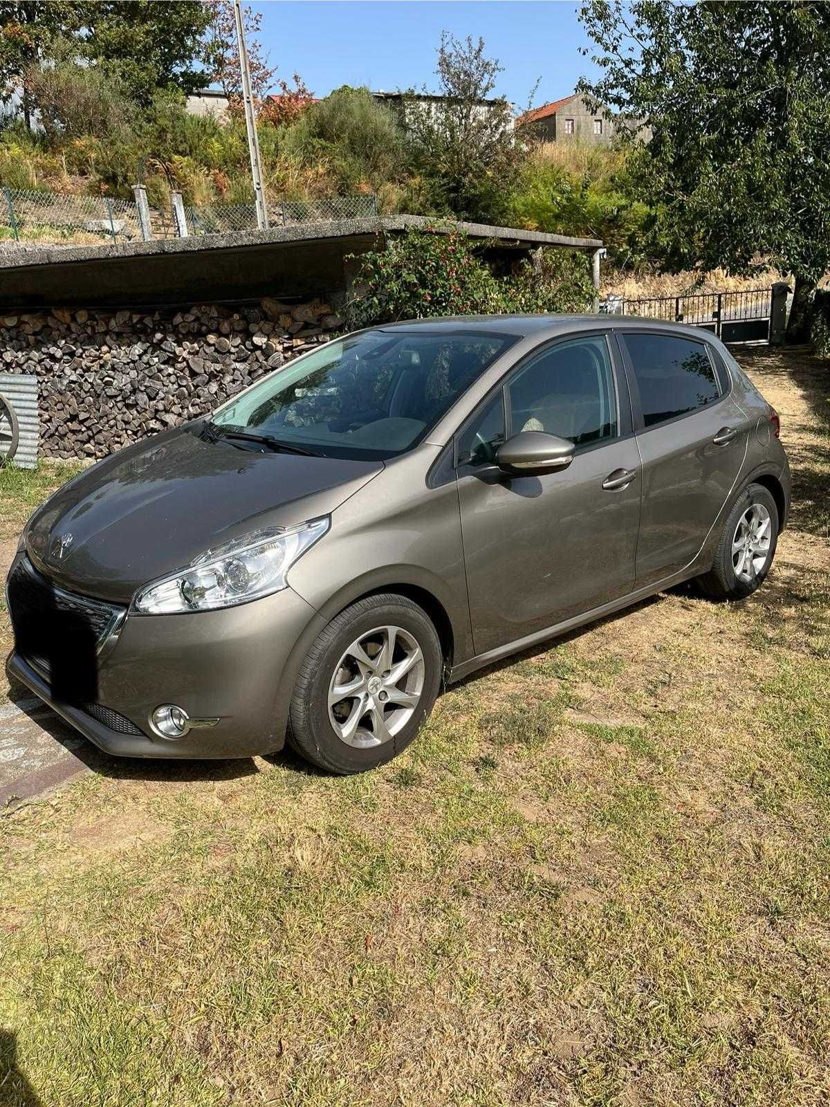 Peugeot 208 gasolina