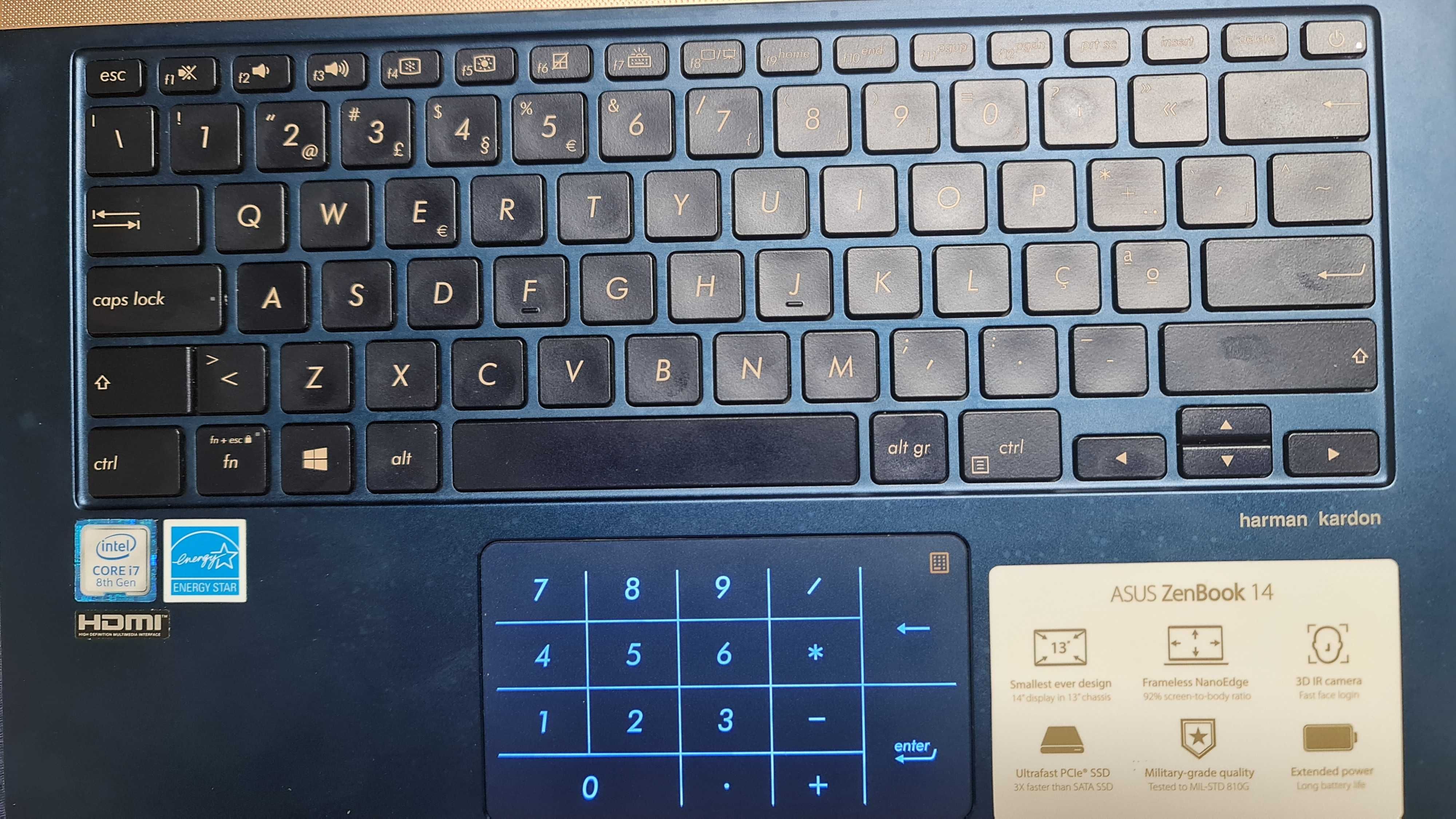 Asus Zenbook UX433F - i7 8565U - 14" 16GB RAM SSD.M2 256 GB