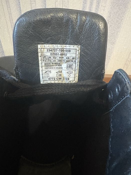 Взуття, черевики, чоботи Levi's Levi Strauss & Co розмір 41