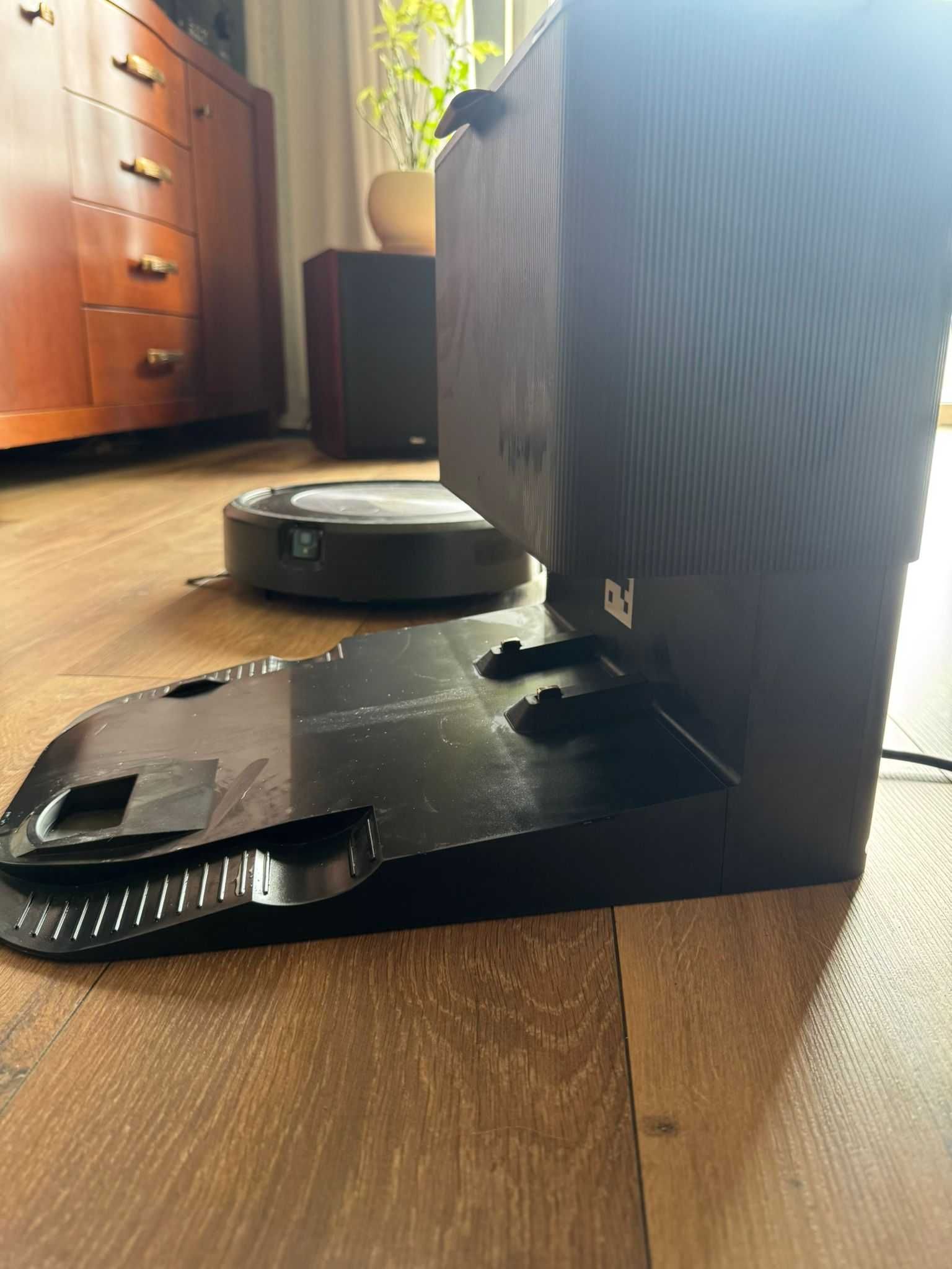 iRobot Roomba j7+