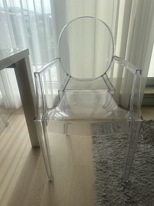 4 krzesła przezroczyste plastikowe jak Louis Ghost
