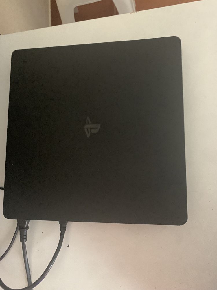 Ps4 slim 500g com comando