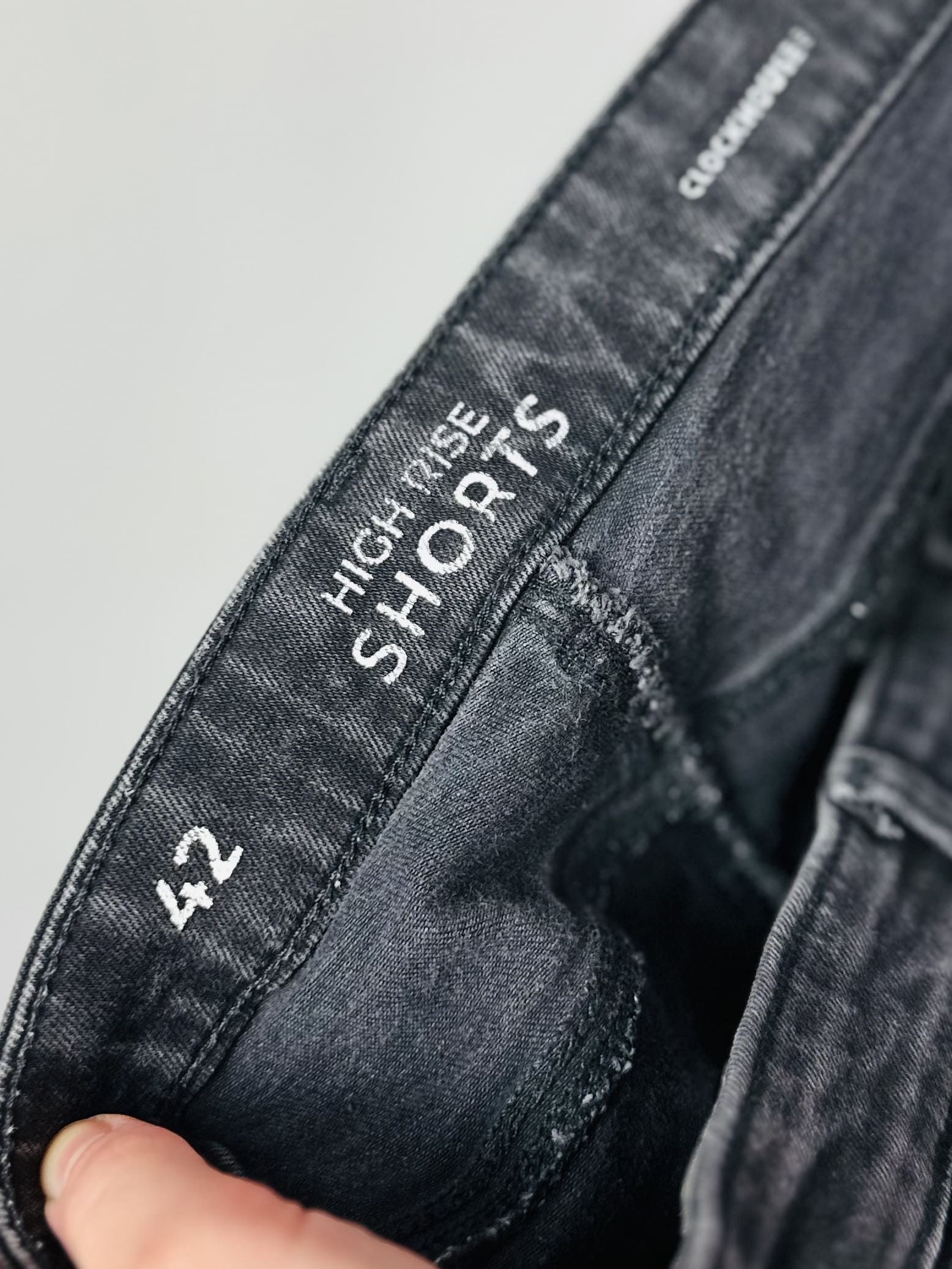 Szorty jeansowe postrzępione XL 42 Clockhouse