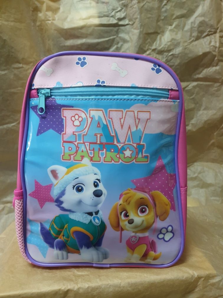 Mochilas novas muito bonitas