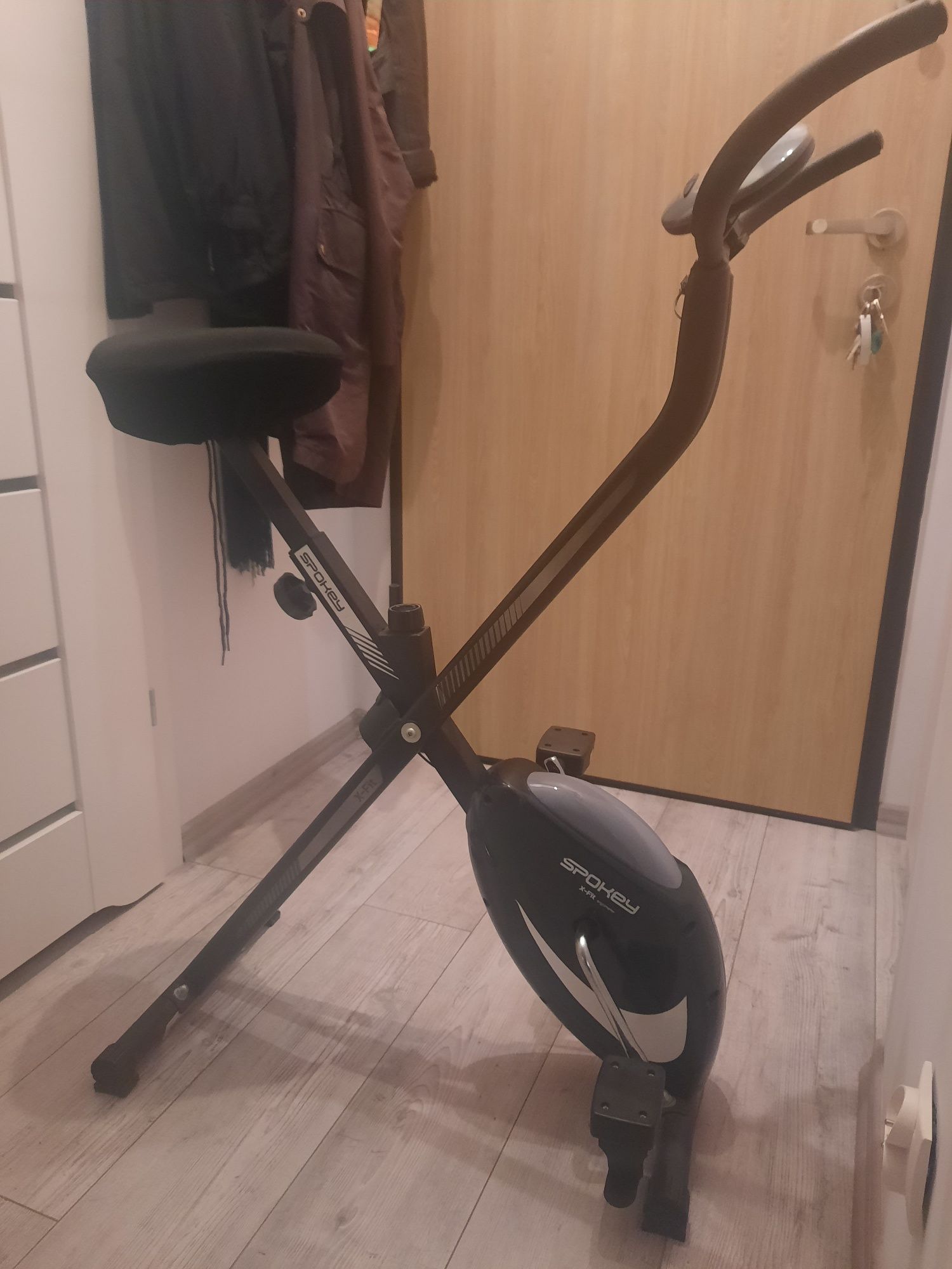 Treningowy rower stacjonarny