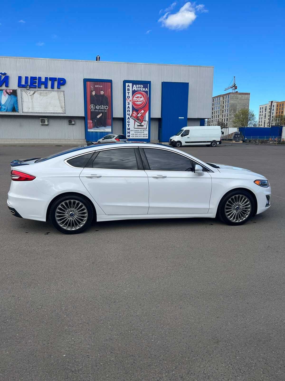 Ford Fusion 2020