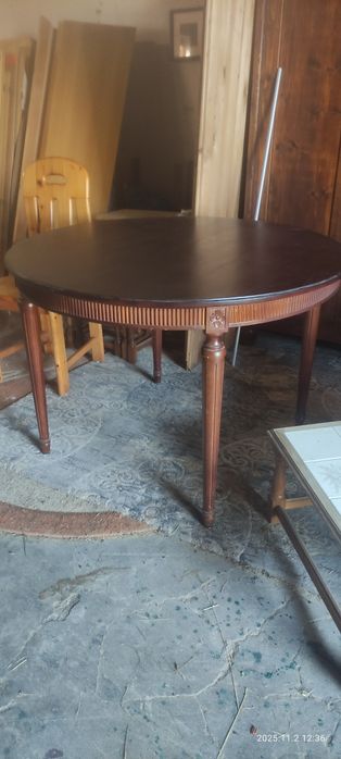 Stół okrągły po renowacji