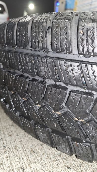 Opony zimowe 205/55 R16 Sunfull felgi stalowe 5x112 16 cali Mercedes V