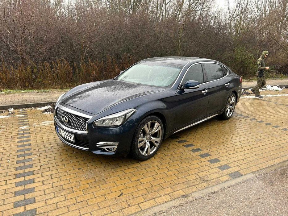 Infiniti Q70 L AWD 3.7 lub zamiana na  cabrio