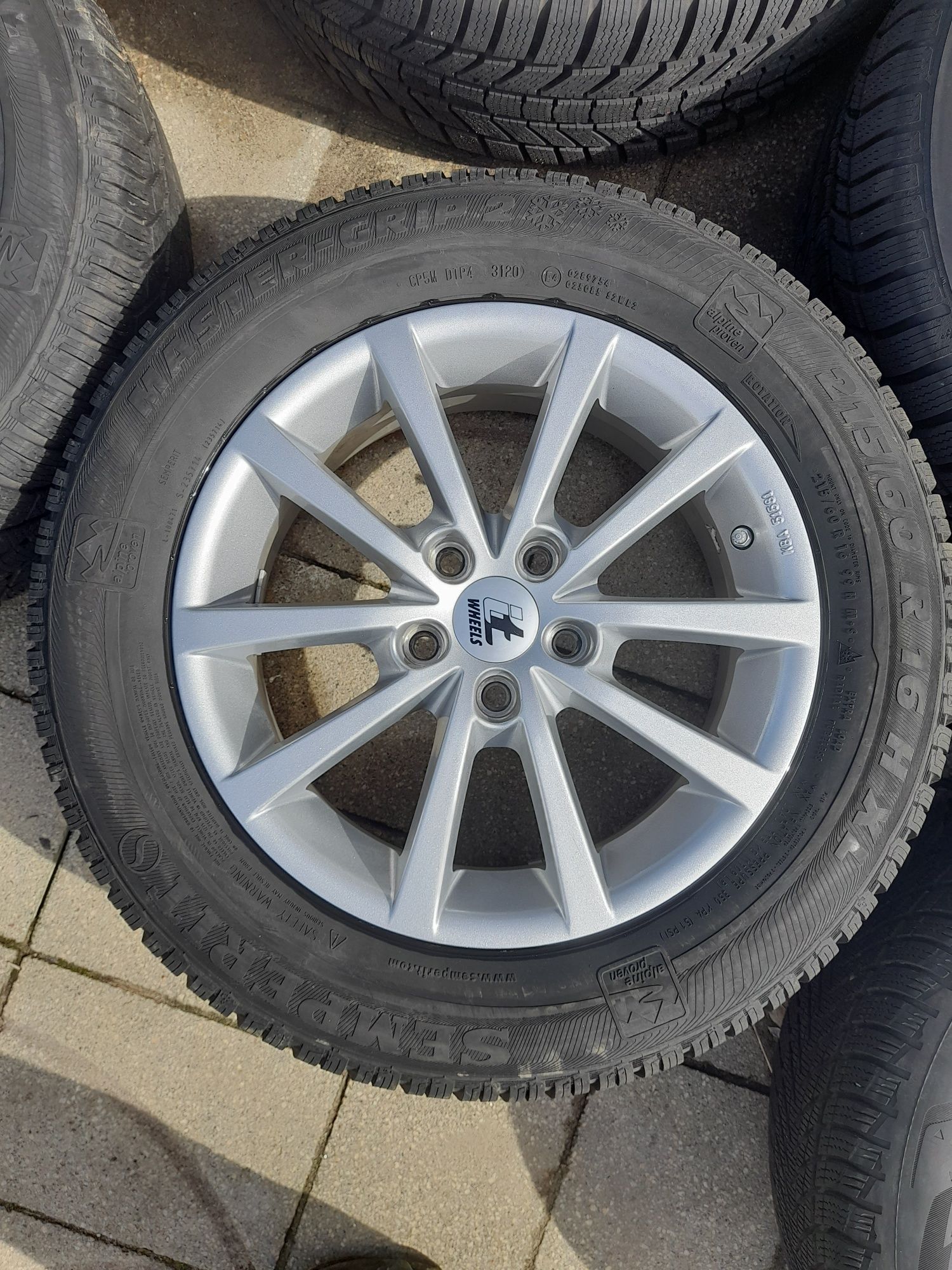 Koła zimowe Ford volvo 5x108  215 60 r16