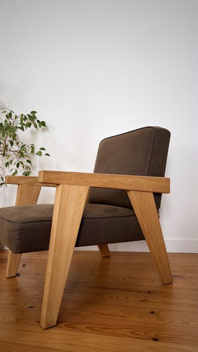 Poltrona de carvalho estofada da Zara Home by Blasco