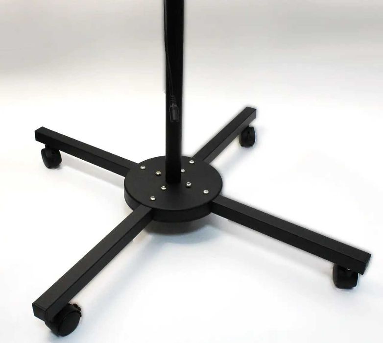 Безтіньова лампа на штативі з коліщатками F-800F, 36 Вт, Чорна