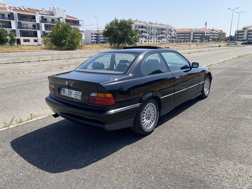 BMW 318is pack m interior